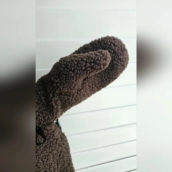 SOIA&KYO Callie Shearling Faux Mittens Mushroom Brown Coffee Luxury One size - Picture 3 of 9